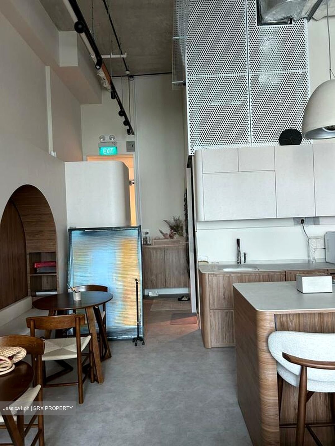 Arc 380 (D8), Office #457390331
